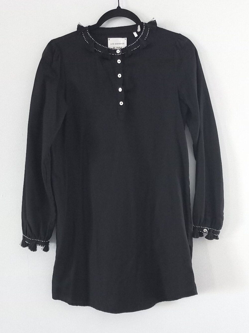 LES COYOTES DE PARIS black cotton tunic dress with beads and tassels